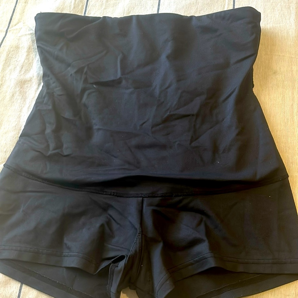 Flexees by madenform shaper shorts with elastic waist